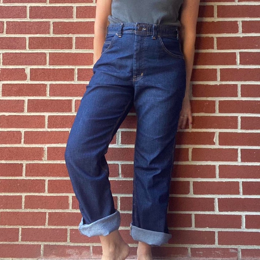 dark wash jeans - Picture 3 of 4